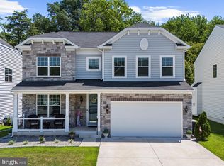 7964 Meridian Dr, Pasadena, MD 21122