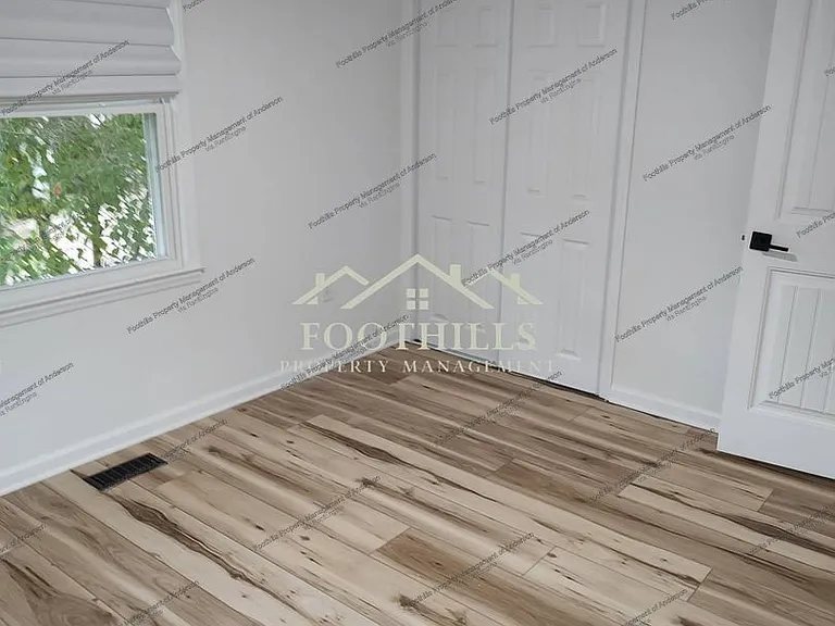 202 Wedgewood Dr — Photo 14