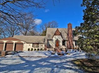 130 Ethel Rd, Edison, NJ 08817