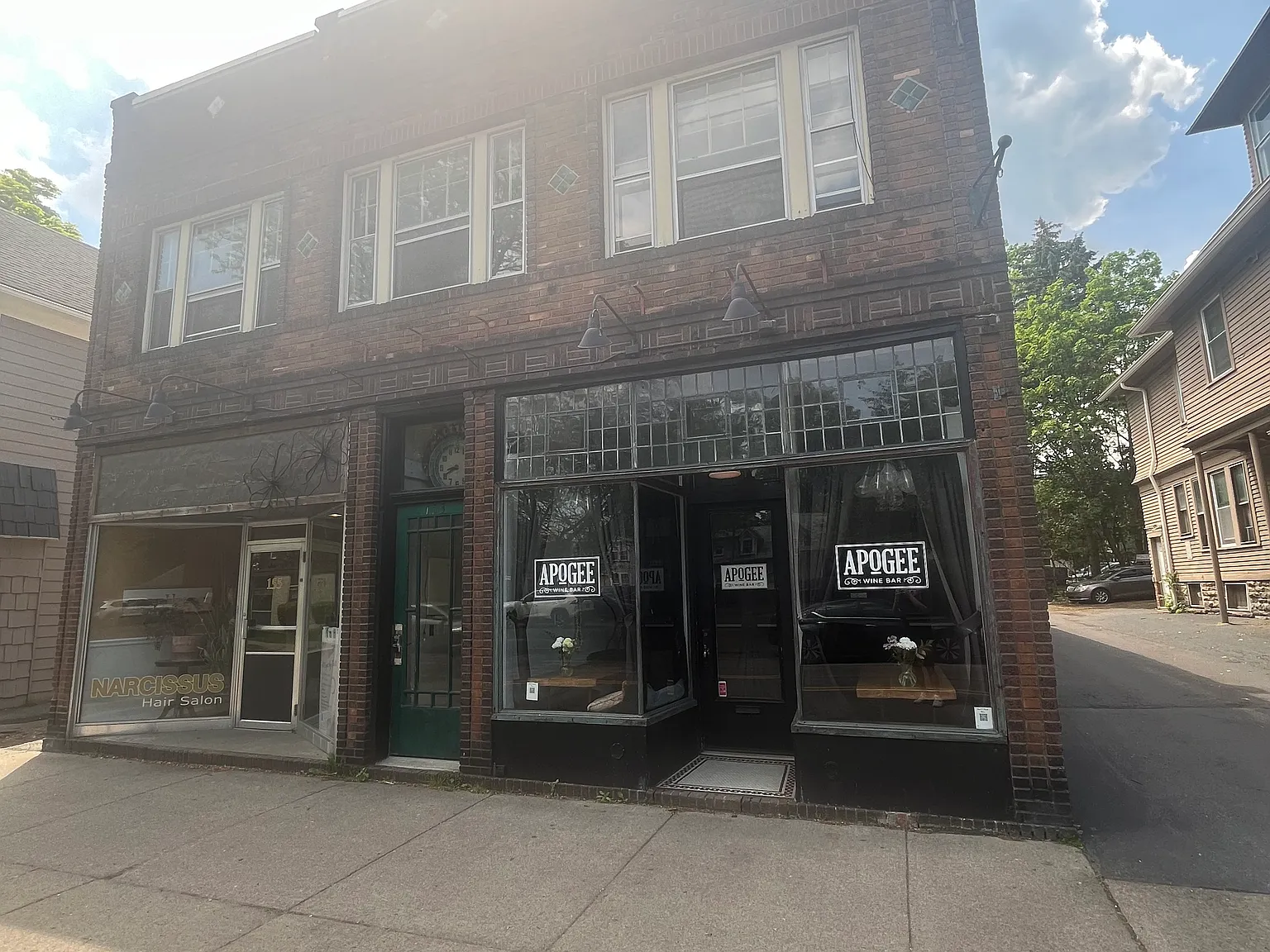 1 bed, 1000 sqft, $1,225 — Photo 1