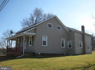 1054 Irishtown Rd, New Oxford, PA 17350