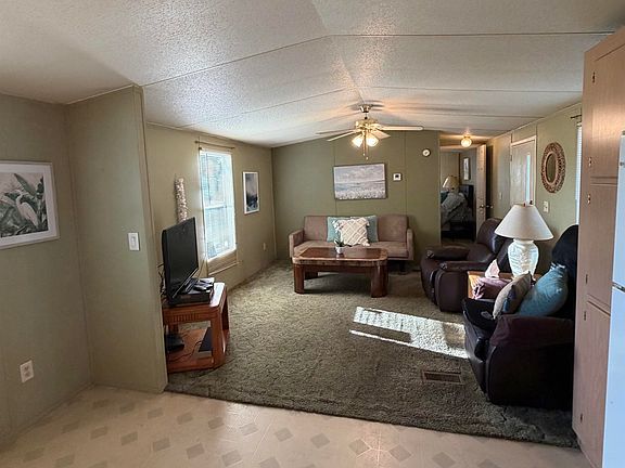 4th image of 1125 Ridgewood Dr