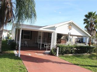 5240 Antigua Dr, Zephyrhills, FL 33541