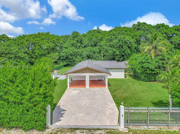19200 SW 216th St, Miami, FL 33170