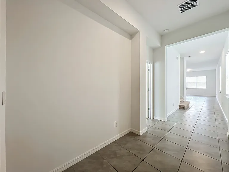 16007 Micelli Dr — Photo 4