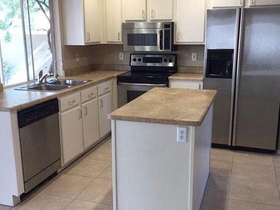 4th image of 3936 E Gail Dr