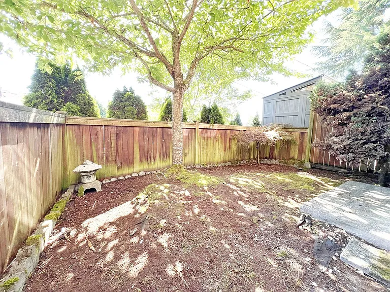 4507 Evanston Ave N #B — Photo 24