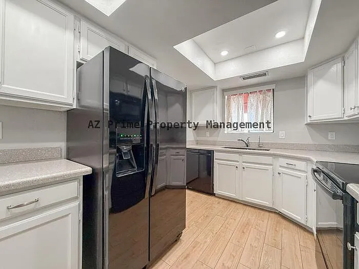 13817 N 42nd St — Photo 9