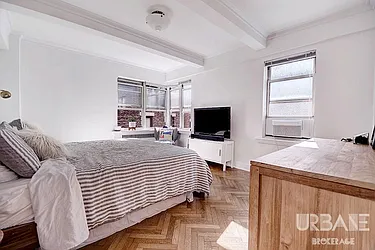 Rented by Urbane Brokerage