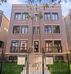 3036 N Sheffield Ave #3, Chicago, IL, 60657