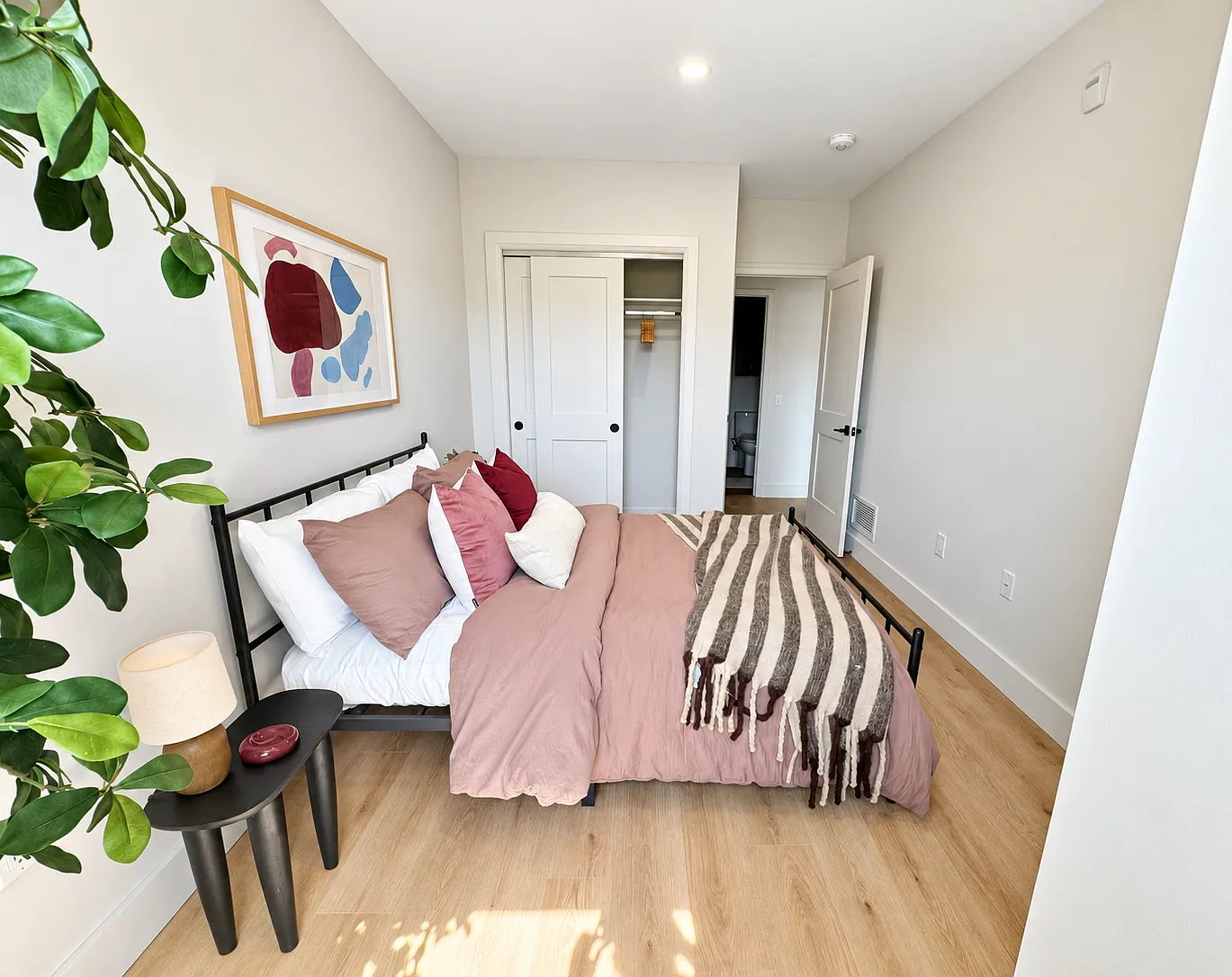 8 Hutt Lane - Corner Unit — Photo 3