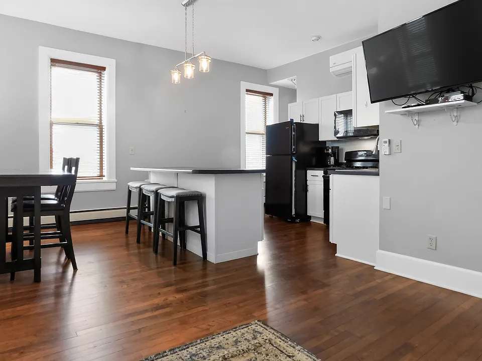 530 Mill St #1.5