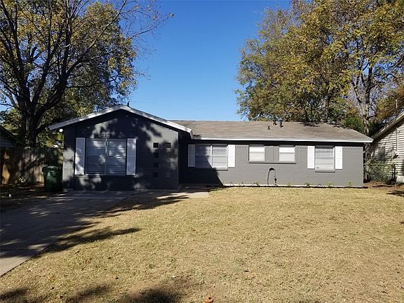 2nd image of 2205 Sycamore Dr