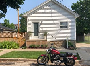 1453 E Seeley St, Milwaukee, WI 53207