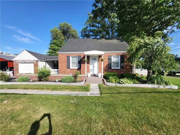 803 Arch St, Catasauqua, PA 18032