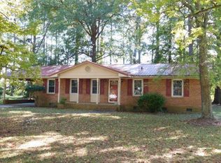 1020 Scotsdale Rd, Laurinburg, NC 28352