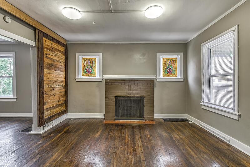 1st image of 2309 S Big Bend Blvd