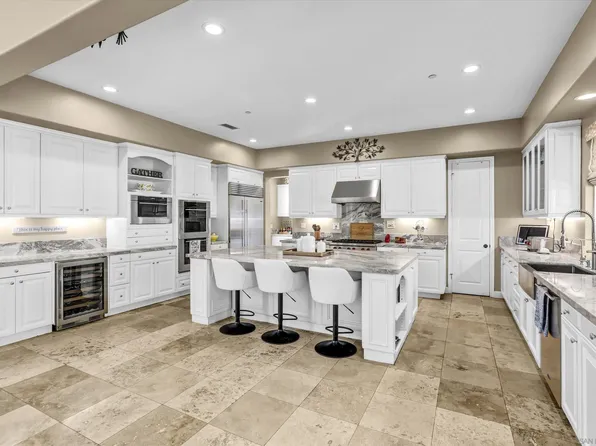 452 Evening View Dr, Chula Vista, CA 91914