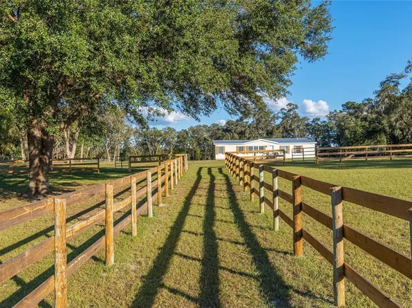 3291 SE 188th Ter, Morriston, FL 32668