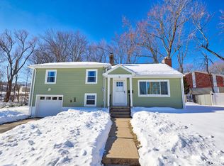 41 Sunnybrook Bend, Waterbury, CT 06708