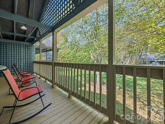 3rd image of 109 Tri Vista Dr APT 5