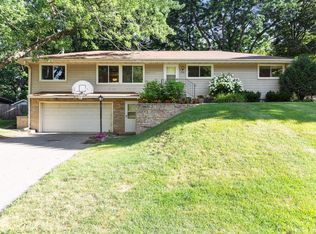275 Demar Ave, Shoreview, MN 55126