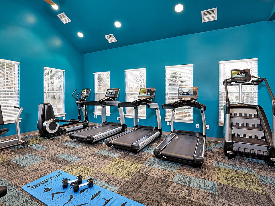 Cardio & Strength Training Fitness Center