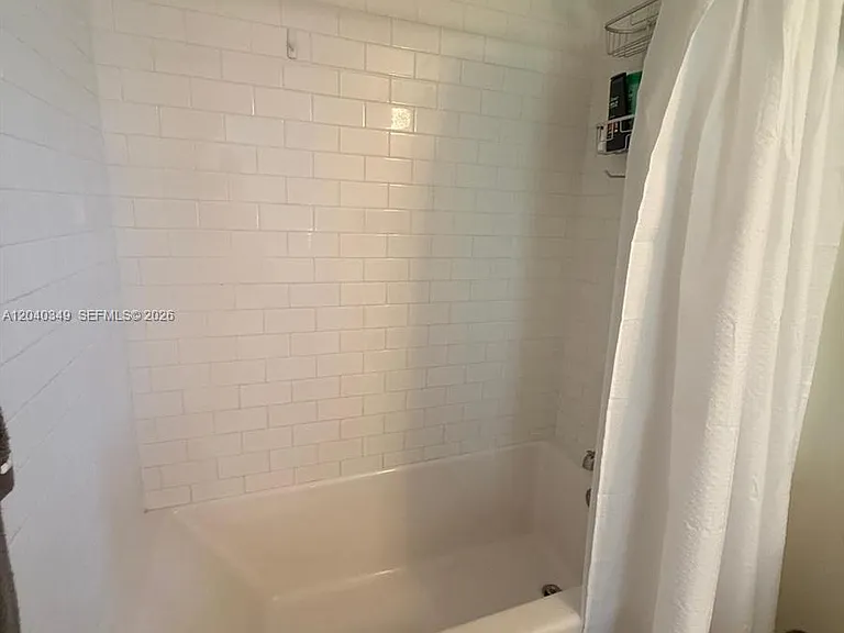 151 SE 1st St #405 — Photo 8