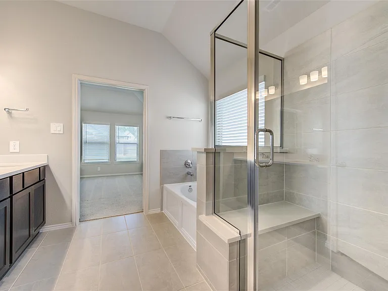 9624 Mount Brewer Ln — Photo 34