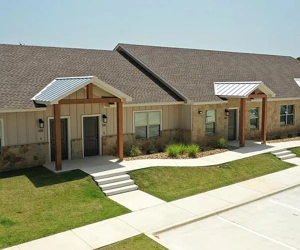 Trophy Ridge Apartments — Photo 4