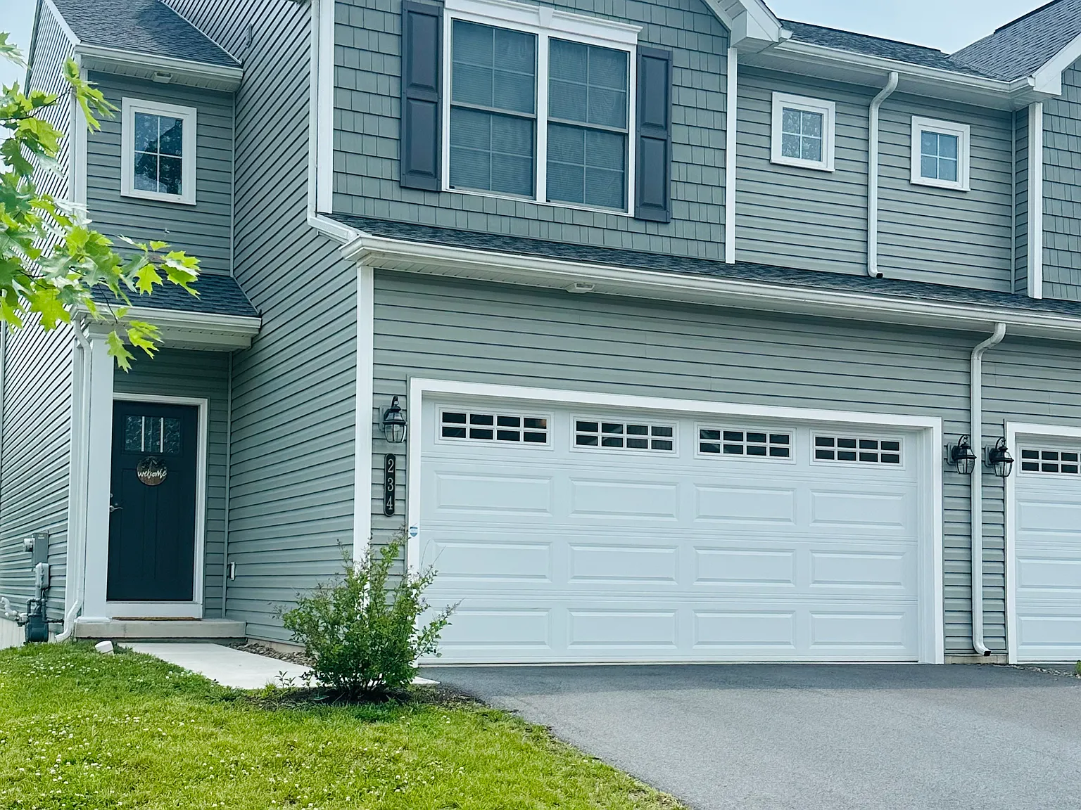 3 bed, 1576 sqft, $2,200 — Photo 2