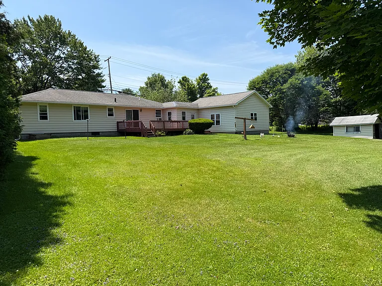 72 Center Rd — Photo 9