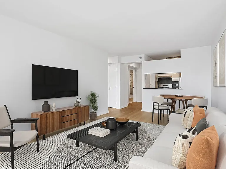 75 W End Ave #S16J — Photo 3