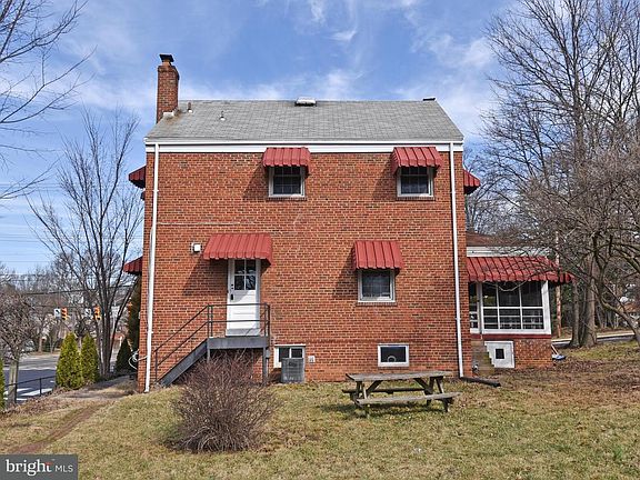 4th image of 6422 Washington Blvd
