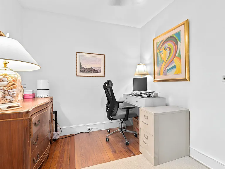 12 Houghton St #1 — Photo 11