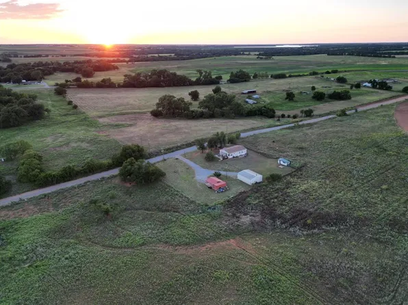 29093 County Street 2560, Fort Cobb, OK 73038