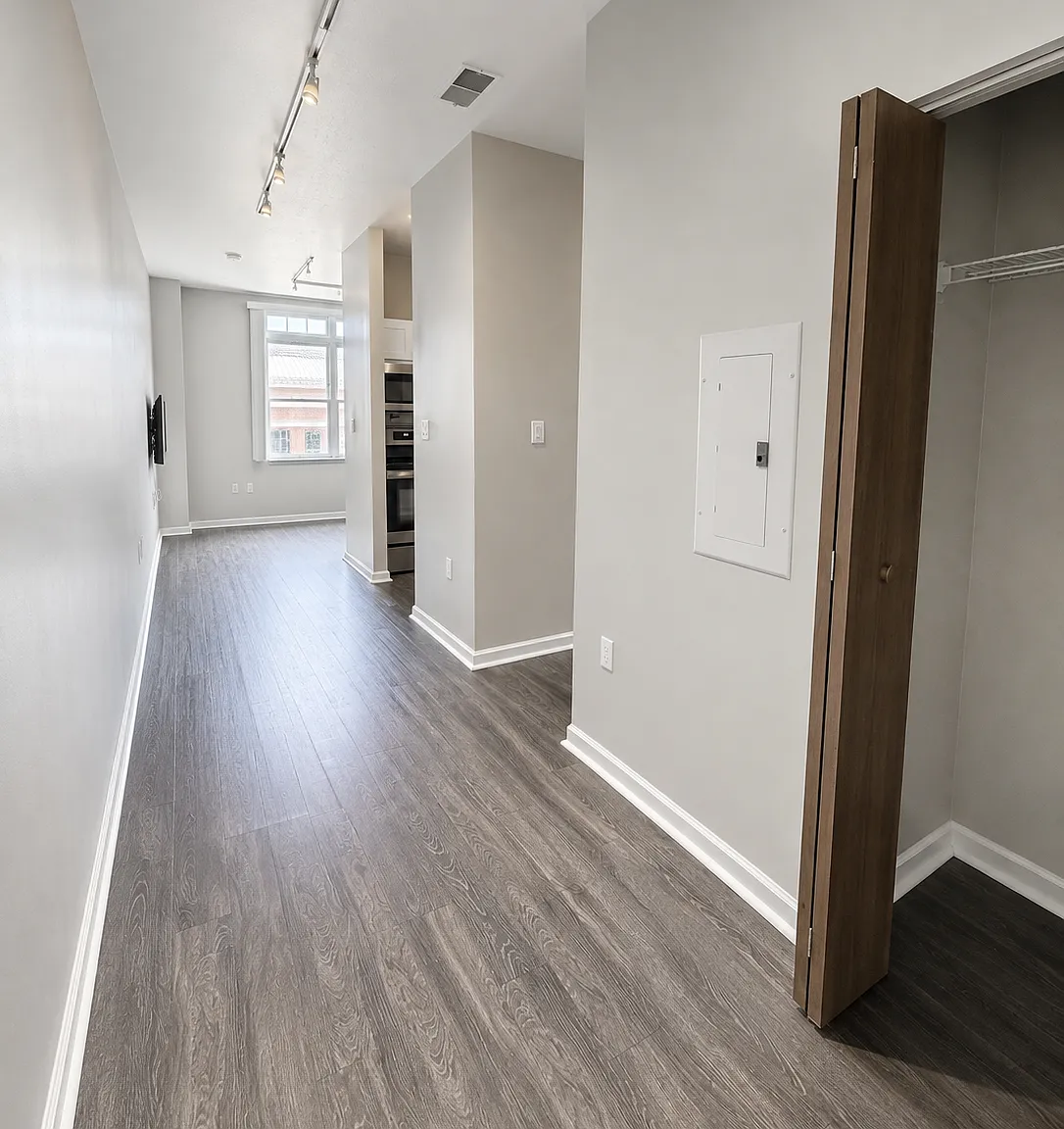 Corner House Lofts — Photo 1