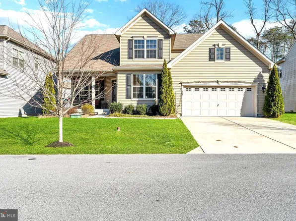 825 Janet Dale Ln, Severn, MD 21144