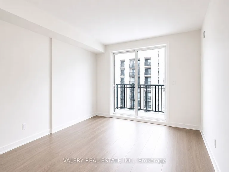 20 Woodstream Dr #15 — Photo 7