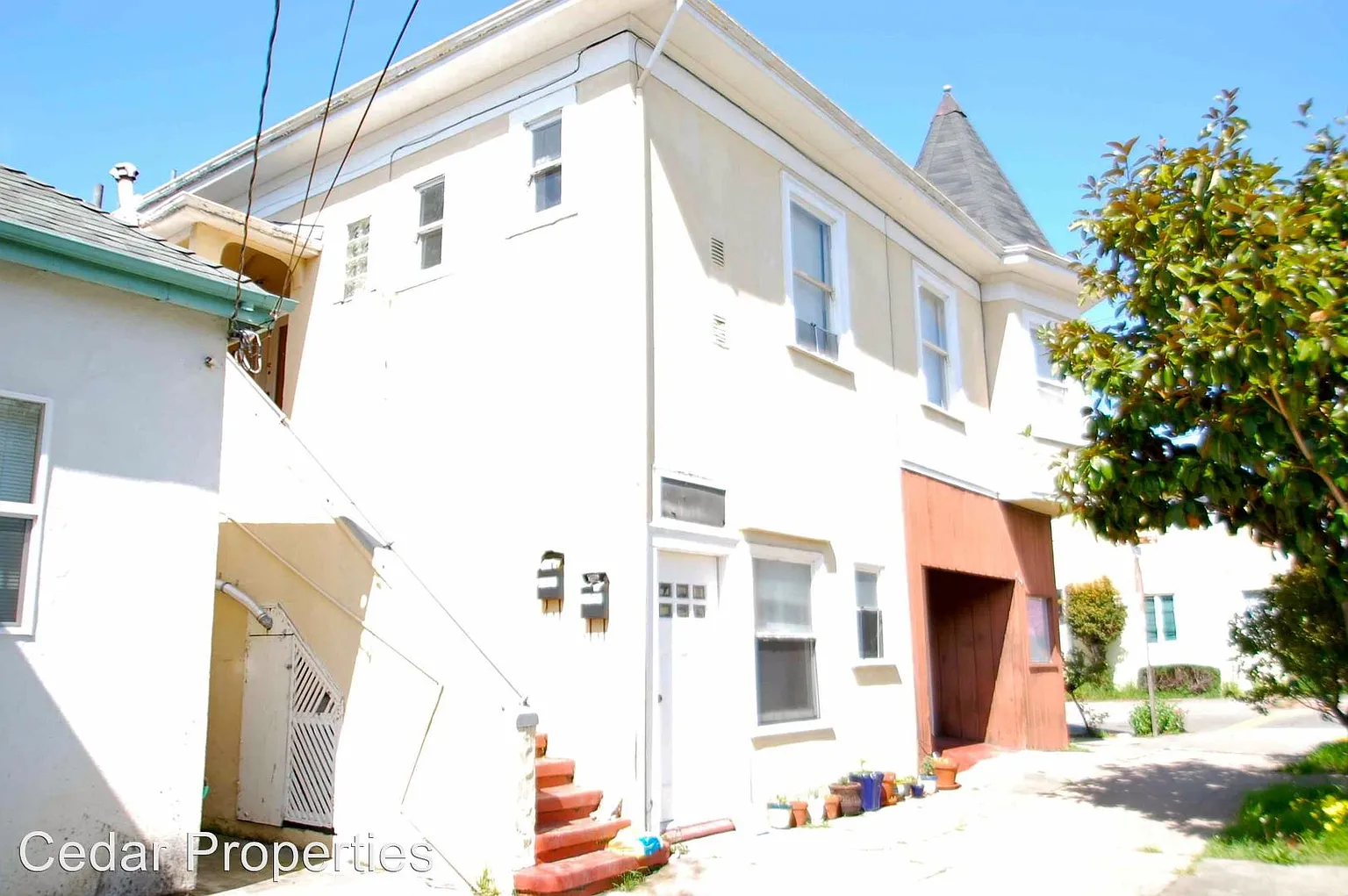 2102 California St #A photo 1