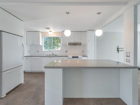 2nd image of 8608 E Solano Dr