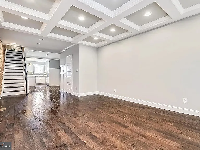 1469 Stevenson St — Photo 4