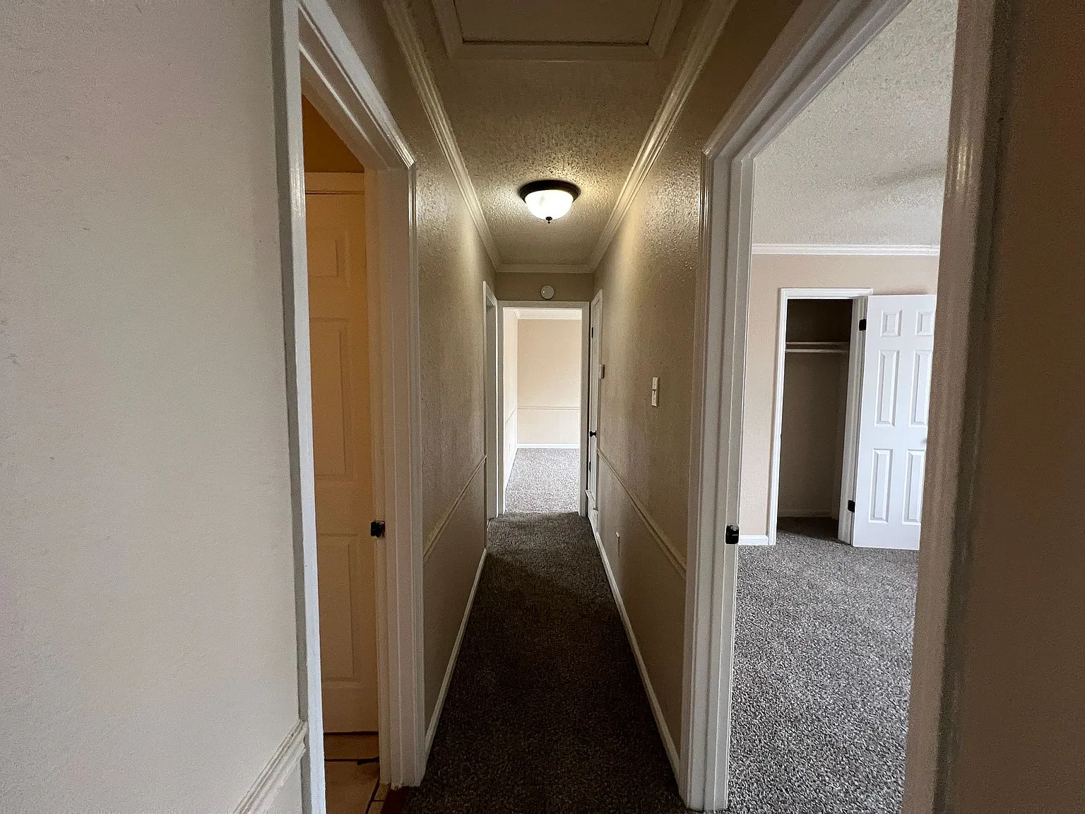 5093 Blacksmith Dr — Photo 2