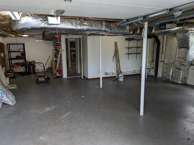 905 Parrish Rd — Photo 8