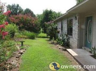 131 Crestview Dr, Morrilton, AR 72110