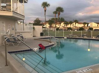 6400 46th Ave N, Kenneth City, FL 33709