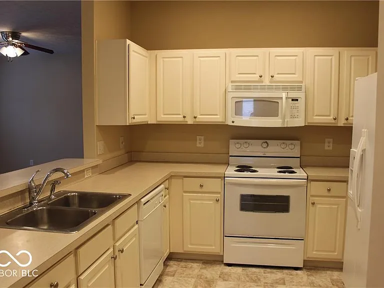 13370 White Granite Dr #500 — Photo 11