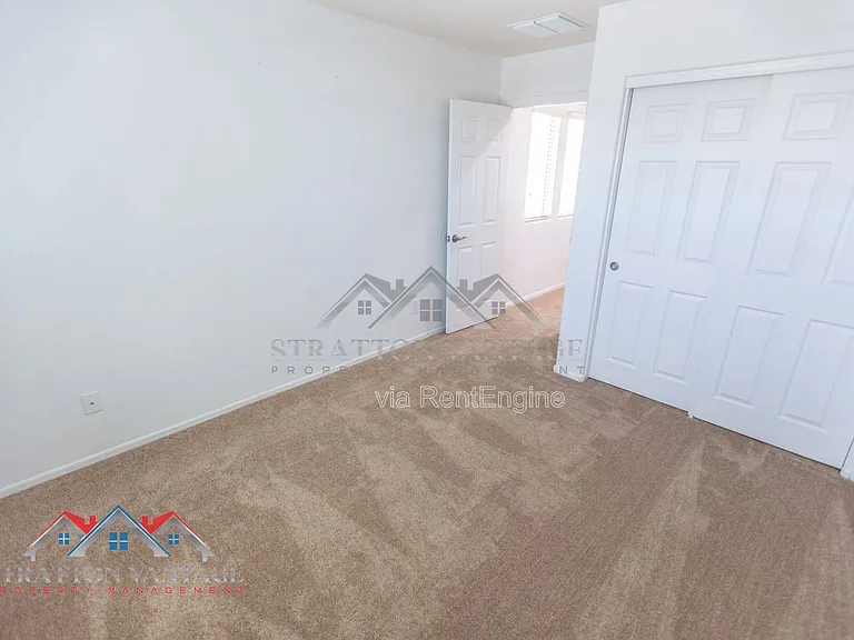 7311 N 90th Ave — Photo 30