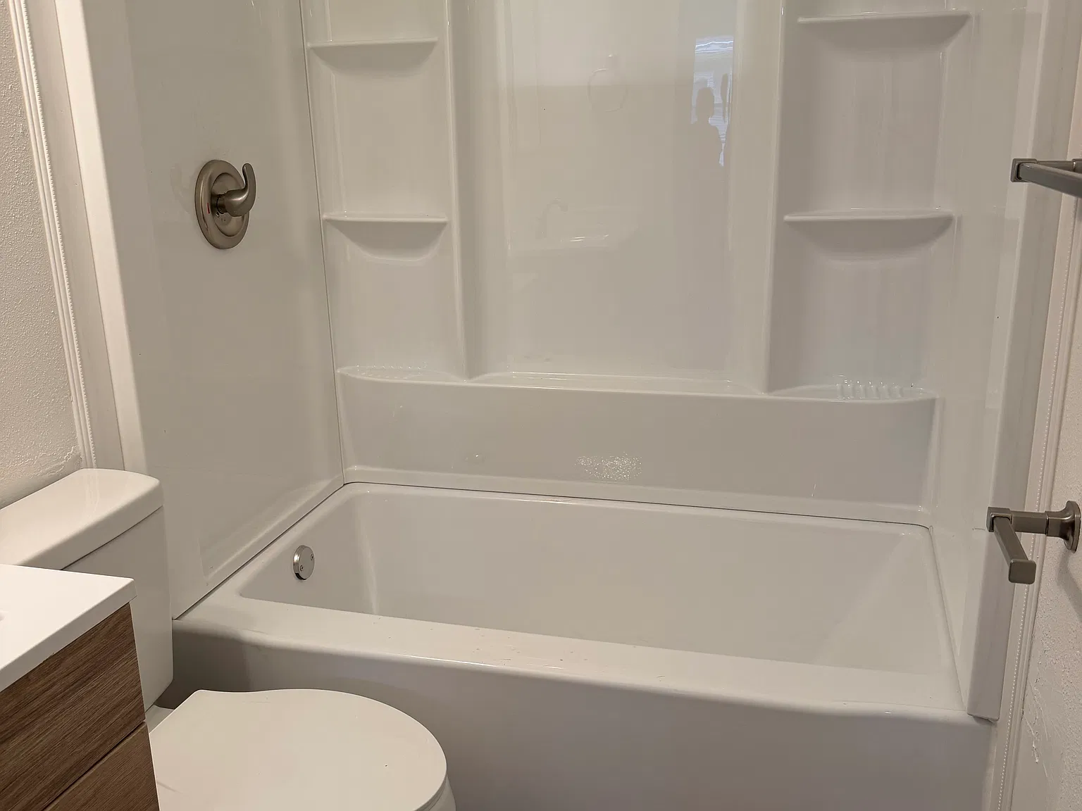 1 bed, 550 sqft, $1,700 — Photo 3