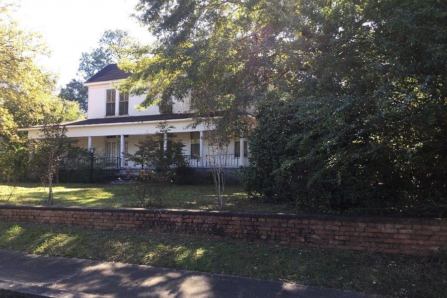2nd image of 609 W Tallassee St